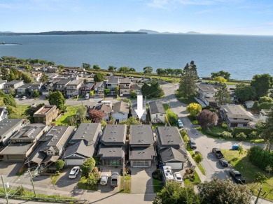 Beach Home For Sale in White Rock, 