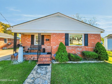 Beach Home Active Under Contract in Elizabeth City, North Carolina