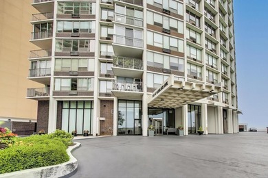 Beach Condo For Sale in Chicago, Illinois