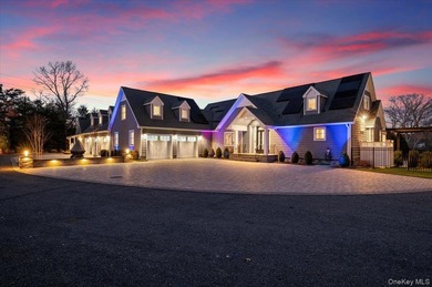 Beach Home For Sale in Hampton Bays, New York