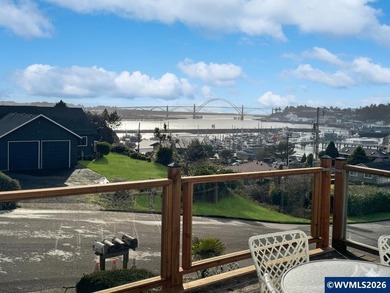 Beach Home For Sale in Newport, Oregon