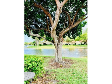 Beach Home For Sale in Deerfield Beach, Florida