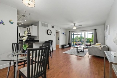 Beach Condo For Sale in Oakland Park, Florida