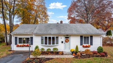 Beach Home Active Under Contract in East Haven, Connecticut