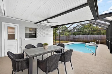 Beach Home Sale Pending in Tampa, Florida