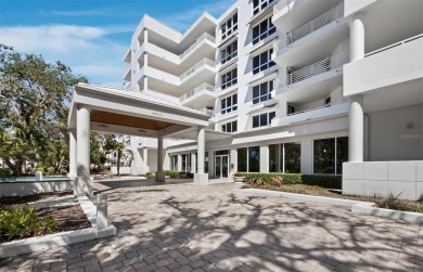 Beach Condo For Sale in Longboat Key, Florida