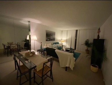 Beach Condo For Sale in Aventura, Florida