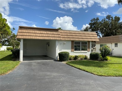 Beach Home Sale Pending in Sarasota, Florida