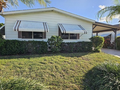 Beach Home Sale Pending in Hobe Sound, Florida