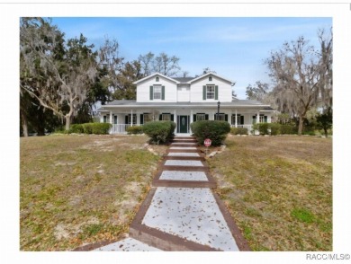 Beach Home For Sale in Homosassa, Florida