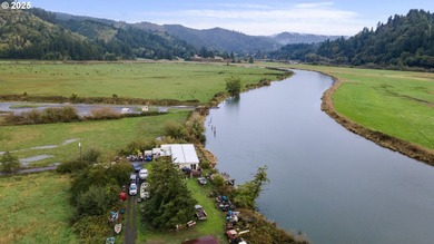 Beach Home For Sale in Coos Bay, Oregon