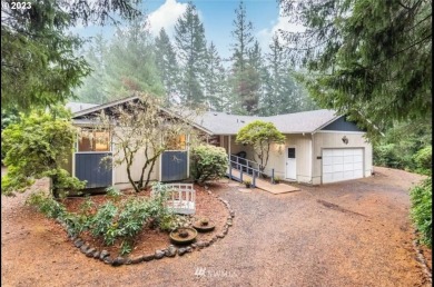 Beach Home For Sale in Union, Washington