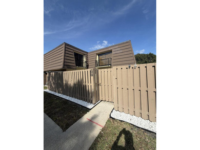 Beach Townhome/Townhouse For Sale in Palm Beach Gardens, Florida