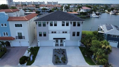 Beach Townhome/Townhouse For Sale in Redington Shores, Florida