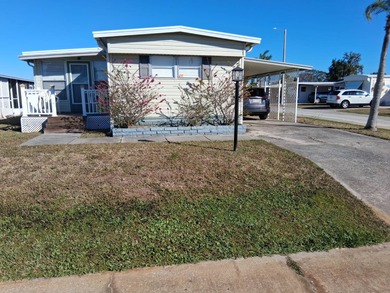 Beach Home For Sale in Ruskin, Florida