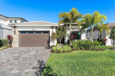 Beach Home For Sale in Palm Beach Gardens, Florida