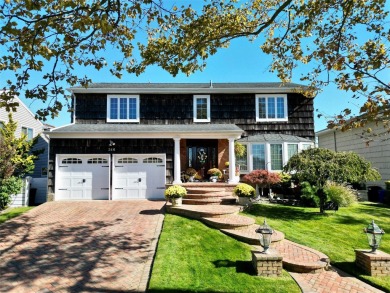 Beach Home Sale Pending in Lido Beach, New York