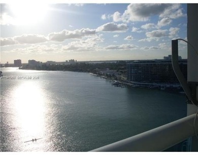 Beach Condo For Sale in Miami Beach, Florida
