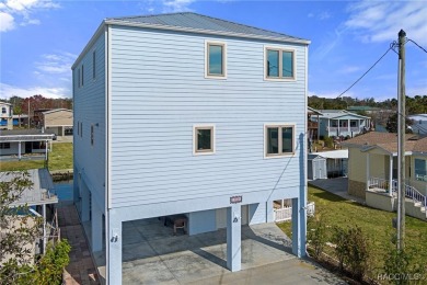Beach Home For Sale in Homosassa, Florida