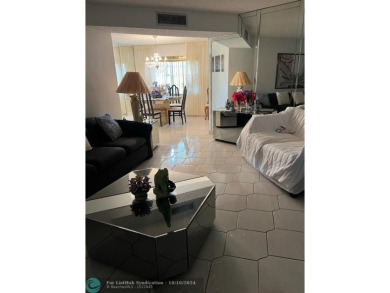 Beach Condo For Sale in Lauderdale Lakes, Florida