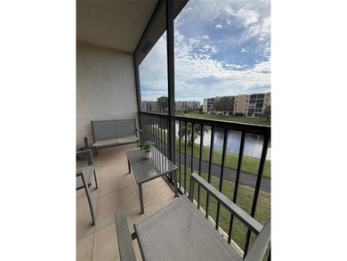 Beach Condo For Sale in Lauderhill, Florida
