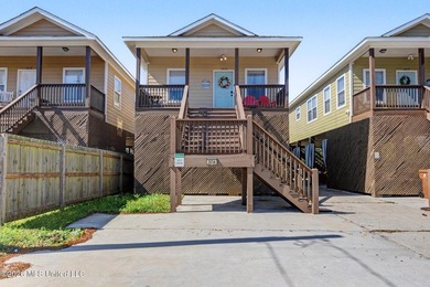 Beach Home For Sale in Pass Christian, Mississippi