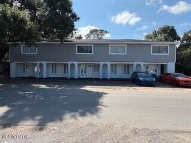 Beach Home For Sale in Gulfport, Mississippi