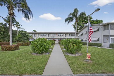 Beach Condo For Sale in West Palm Beach, Florida
