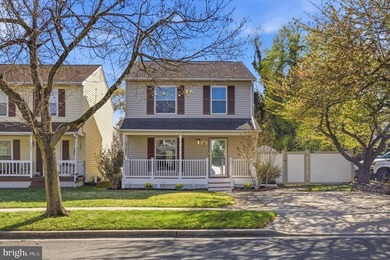 Beach Home Sale Pending in Pasadena, Maryland