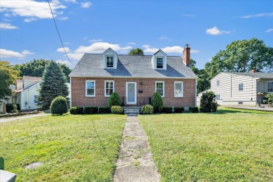 Beach Home For Sale in Stratford, Connecticut