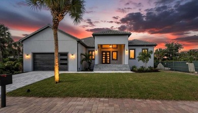 Beach Home For Sale in Nokomis, Florida