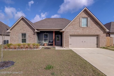 Beach Home Sale Pending in Gulfport, Mississippi