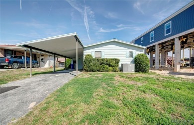 Beach Home Sale Pending in Homosassa, Florida