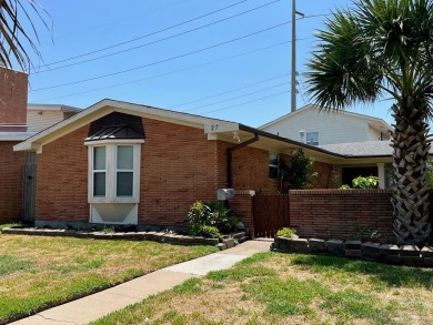 Beach Home For Sale in Galveston, Texas