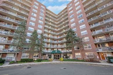 Beach Condo Sale Pending in Stamford, Connecticut