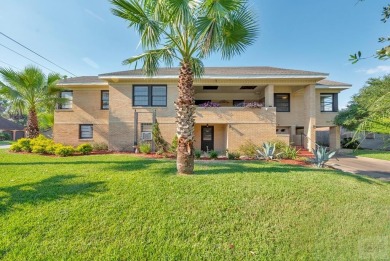 Beach Home For Sale in Galveston, Texas