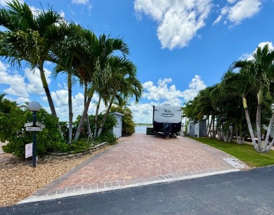 Beach Lot For Sale in Chokoloskee, Florida