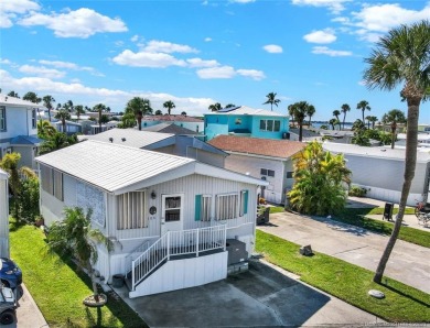 Beach Home Sale Pending in Jensen Beach, Florida