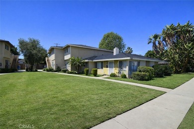 Beach Townhome/Townhouse Active Under Contract in Garden Grove, California