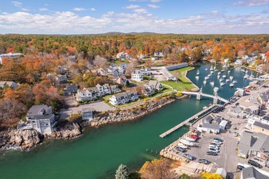 Beach Condo For Sale in Ogunquit, Maine