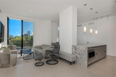 Beach Condo For Sale in Miami Beach, Florida