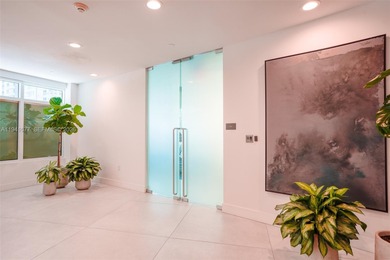 Beach Condo For Sale in Miami, Florida