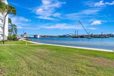 Beach Condo For Sale in Jupiter, Florida