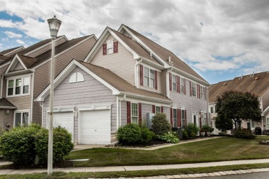 Beach Townhome/Townhouse For Sale in Swainton, New Jersey