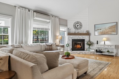 Beach Home For Sale in Kennebunk, Maine