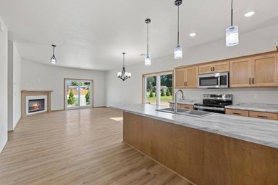 Beach Condo For Sale in Sturgeon Bay, Wisconsin