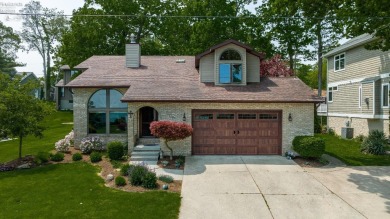 Beach Home For Sale in Marblehead, Ohio