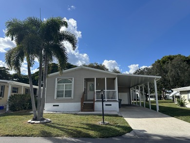 Beach Home For Sale in Boca Raton, Florida