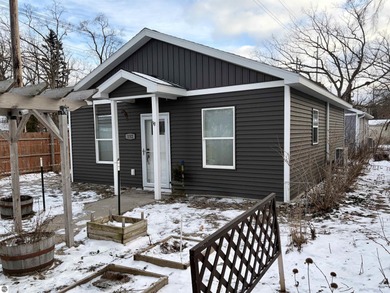 Beach Home For Sale in Traverse City, Michigan