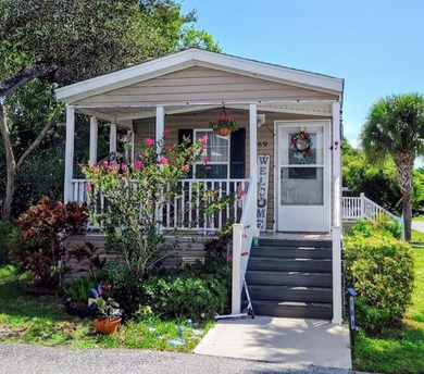 Beach Home For Sale in Palm Beach Gardens, Florida